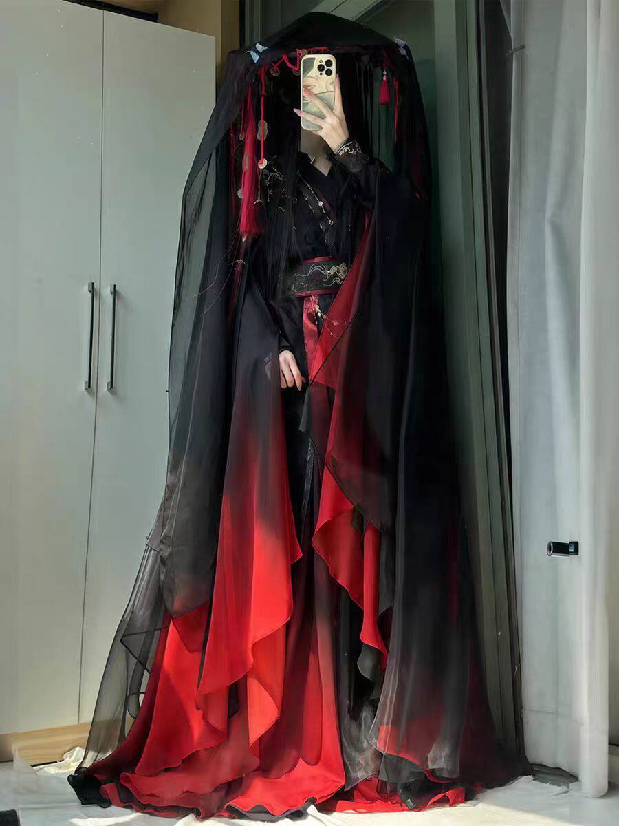 Set di 4 Pezzi di Abiti Tradiz - Anime Cosplay Clothes recensione e prezzo
