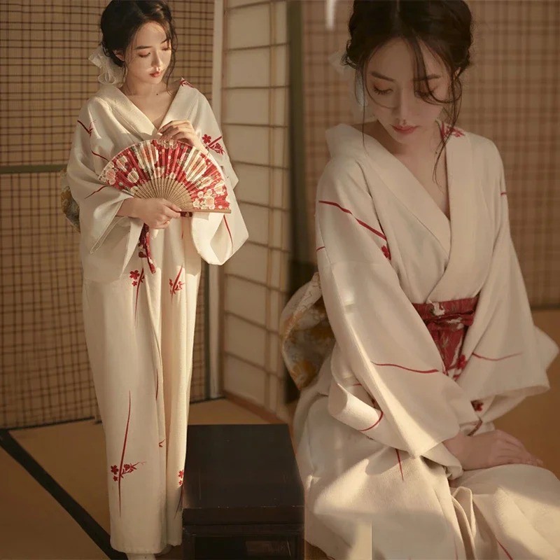 Kimono tradizionale giapponese - Asian Cosplay Anime recensione e prezzo